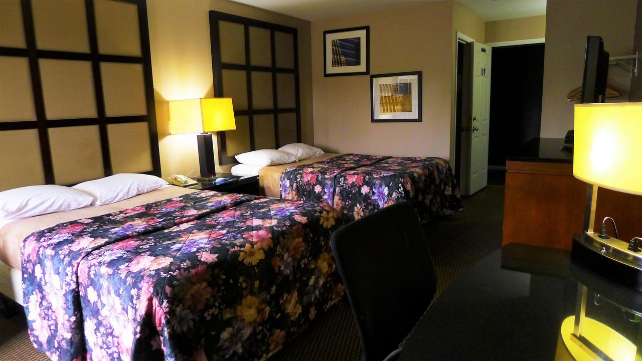 Relax Inn Watertown Luaran gambar